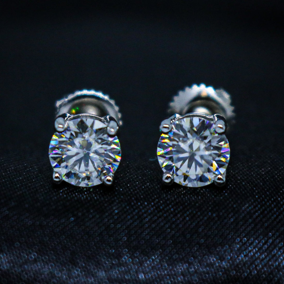 VVS Moissanite 6mm Round Cut Stud Earrings - 925 Silver