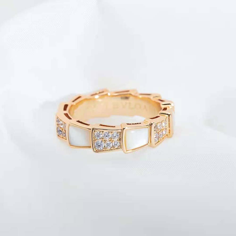 Women Ring in 18 KT Rose Gold-White