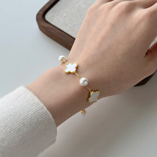 Icedlinks White Shell Bracelet