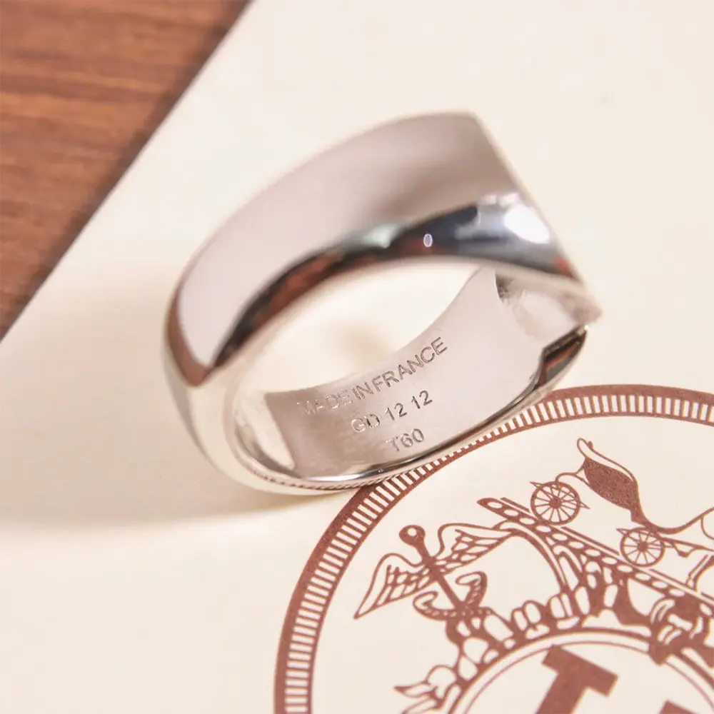 Unisex Carrousel Ring